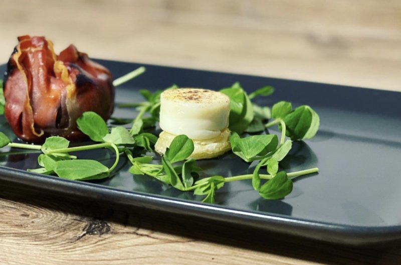 Parma ham wrapped fig with goats cheese