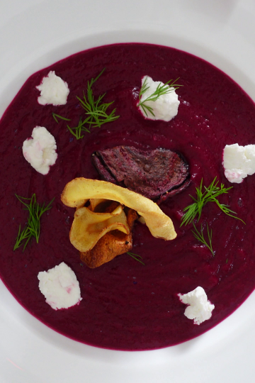 Beetroot and horseradish soup